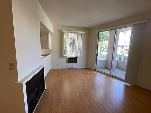 4th image of 3647 Empire Dr APT 202