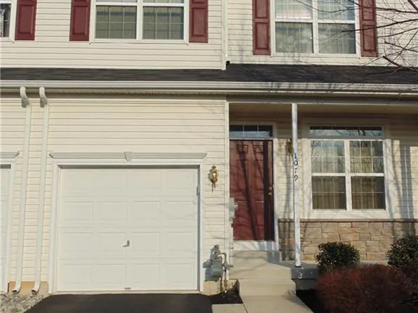 1079 Tudor Dr, Breinigsville, PA 18031