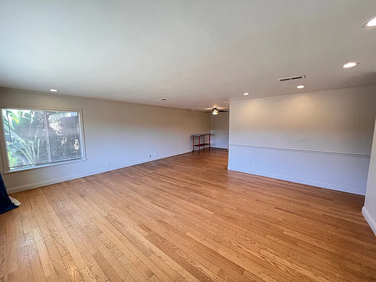 1626 York Dr — Photo 17