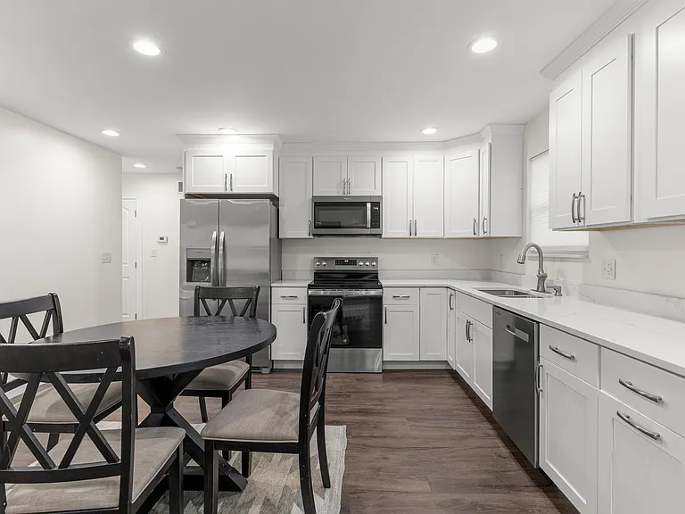 28202 Fortson Ln — Photo 11