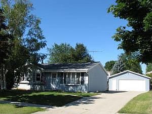 1st image of 822 Villa Park Dr