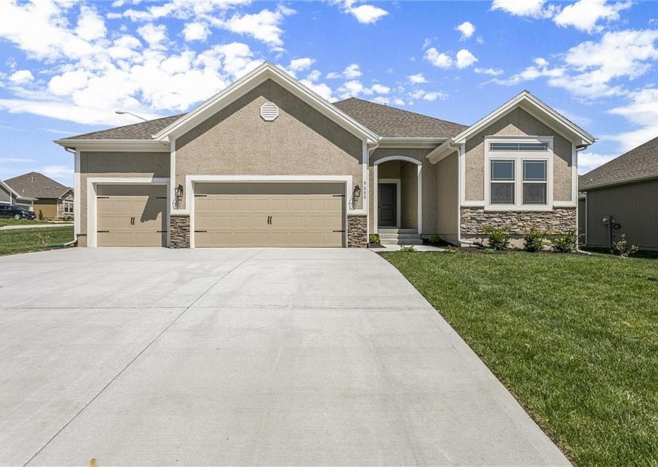 1st image of 9341 N Belton Ave