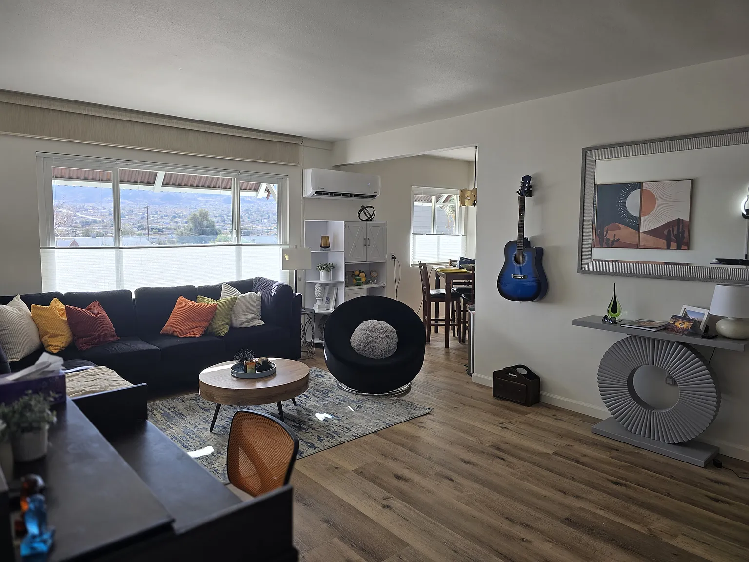 2 bed, 1035 sqft, $1,800 — Photo 2
