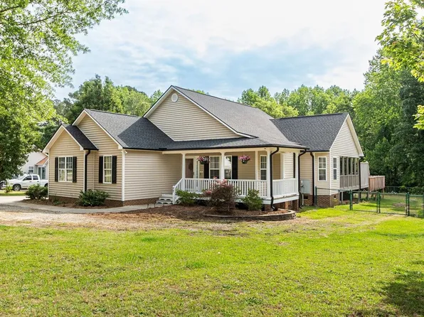 77 Balsawood Ct, Willow Spring, NC 27592
