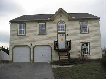 1317 Harpers Grove Ct photo 1