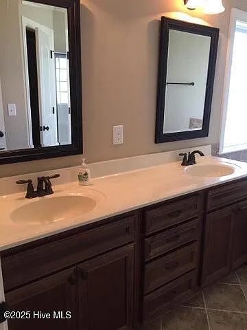 1632 Cambria Dr #B — Photo 15