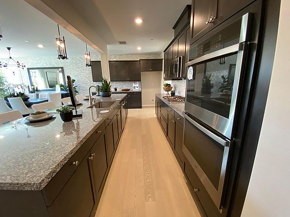 4th image of 26399 Seville Ln
