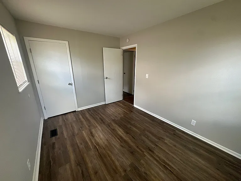 8315 Meadowlark Dr — Photo 10