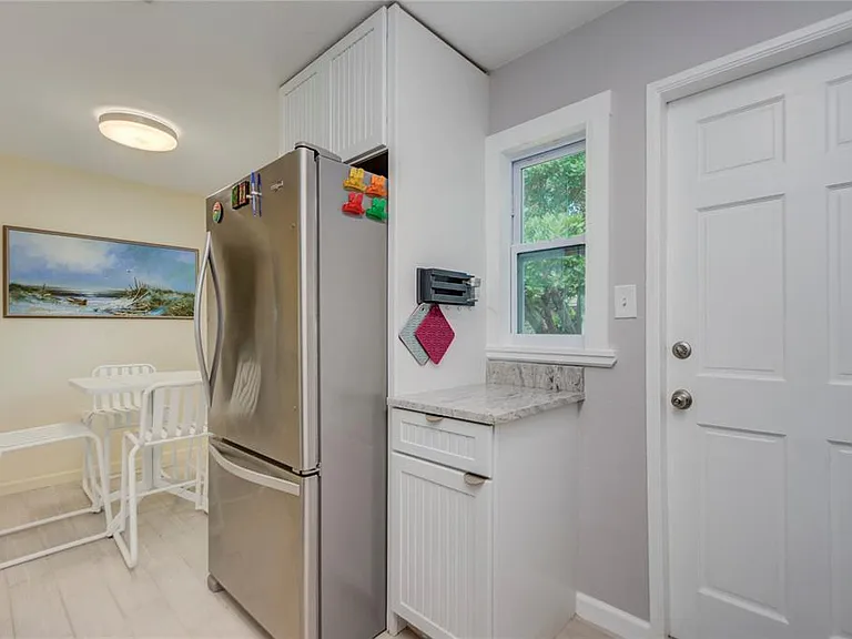 3200 W De Bazan Ave — Photo 13