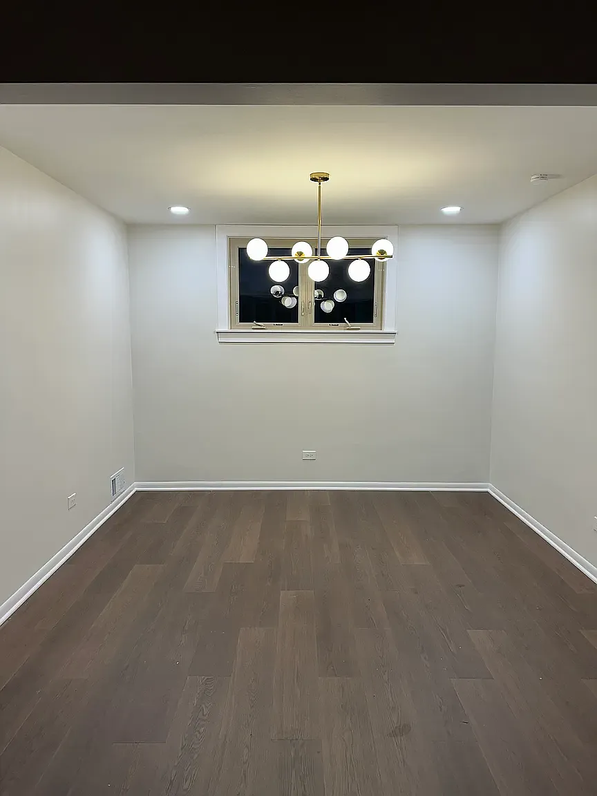 2033 Linden Ave — Photo 3