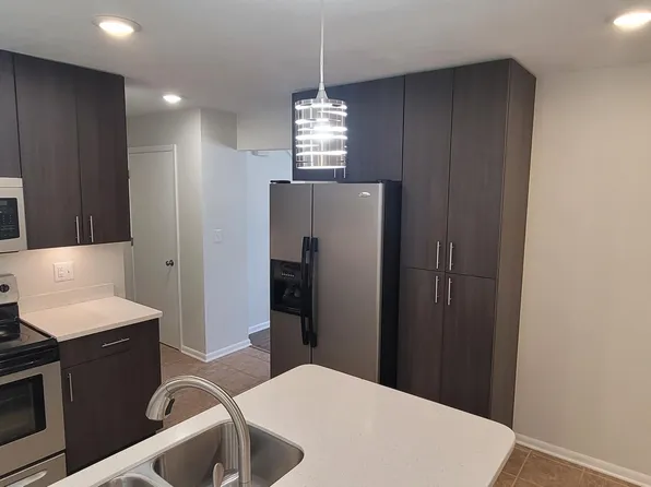 405 Brewer Dr #B, Columbia, MO 65203