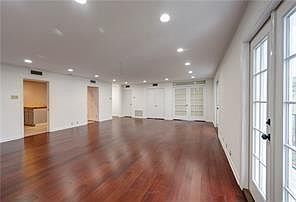 2nd image of 3625 Saint Charles Ave APT 4B