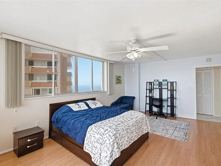 17920 Gulf Blvd #1401 — Photo 23