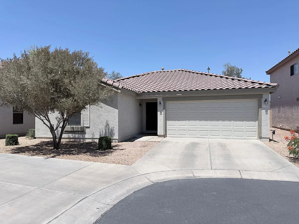 Building Photo - 1106 S Fresno Ct