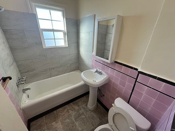2nd image of 3704 W 4th St #409