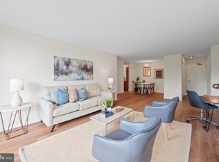 4600 S Four Mile Run Dr APT 308, Arlington, VA
