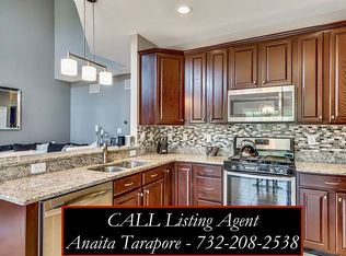 1 Cobblestone Ct, Old Bridge, NJ 08857