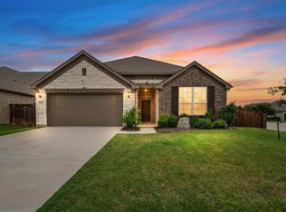 2601 Creswick Dr, Venus, TX 76084