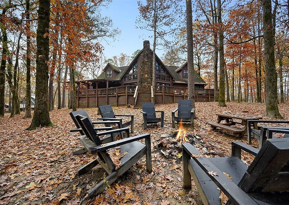 1st image of 152 Mitchell Ln