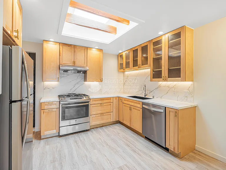 522 Precita Ave — Photo 9