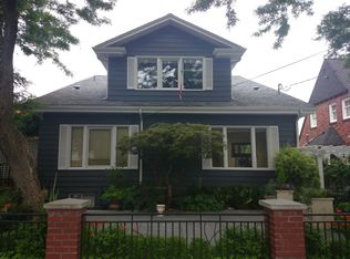 1633 Sunset Ave SW, Seattle, WA 98116