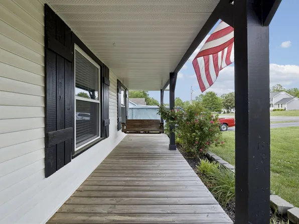 105 Hilco Dr, Lafayette, TN 37083