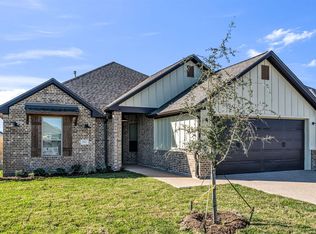 2911 Captain Ct, Bryan, TX 77808