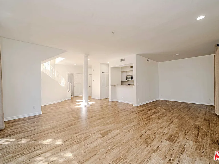 2311 Schader Dr #101 — Photo 13