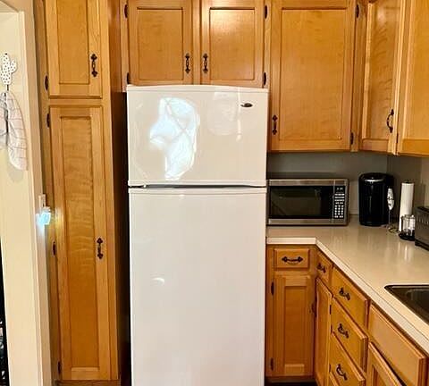 3rd image of 142 Constance Ave
