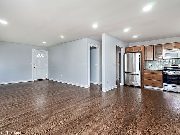 5th image of 282 Dalewood Ave