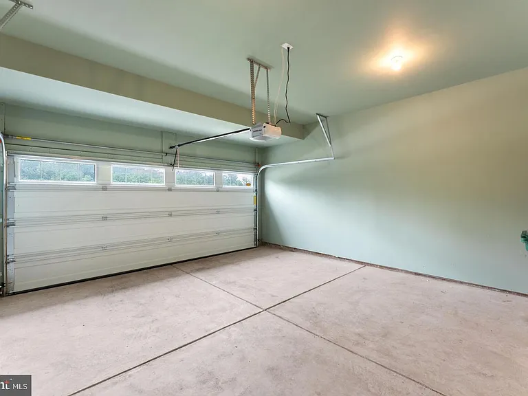 38 Lacey Ln — Photo 33