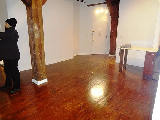 Rented by 5 Boro Realty Corp | media 82