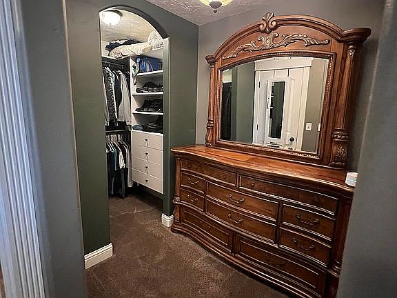 4th image of 615 Canyon Springs Dr