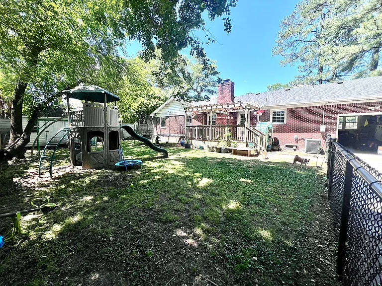 1544 Kilmer Ln — Photo 42