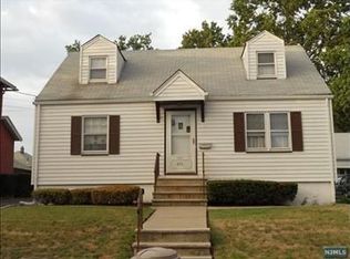 451 3rd Ave, Lyndhurst, NJ 07071