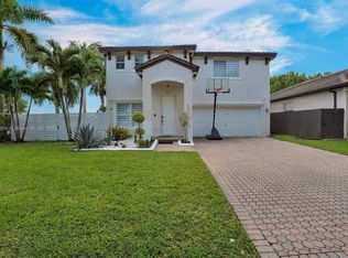 6884 SW 166th Ct, Miami, FL 33193