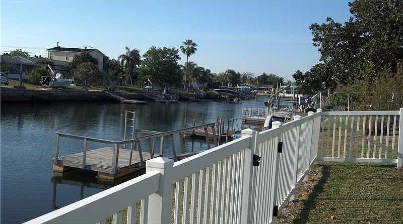 1st image of 5049 Blue Heron Dr
