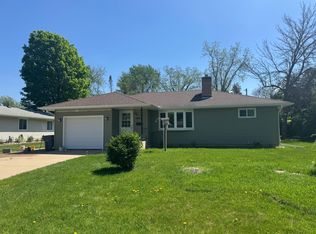 855 10th Ave SW, Faribault, MN 55021