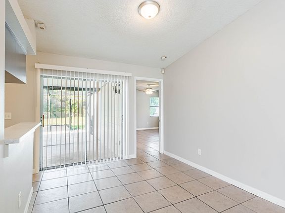 5th image of 1524 Thistledown Dr