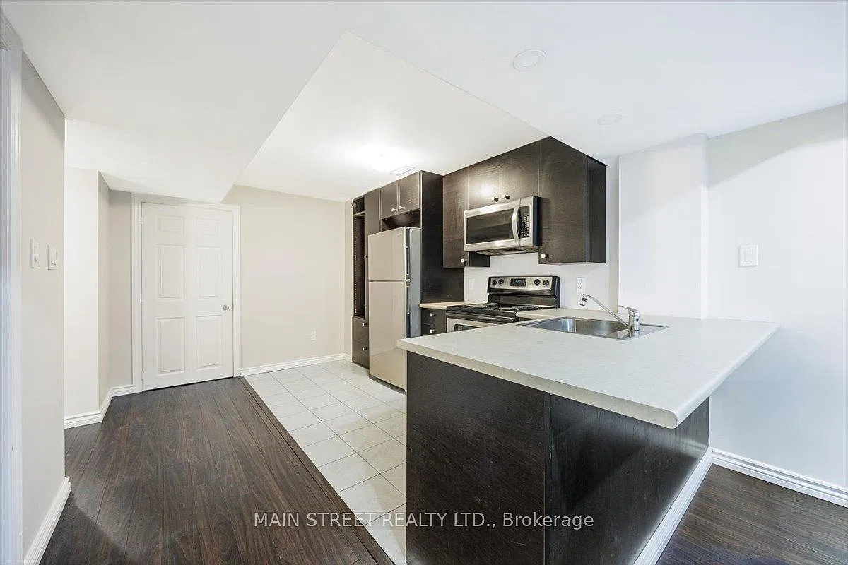 2 bed, $1,800 — Photo 2