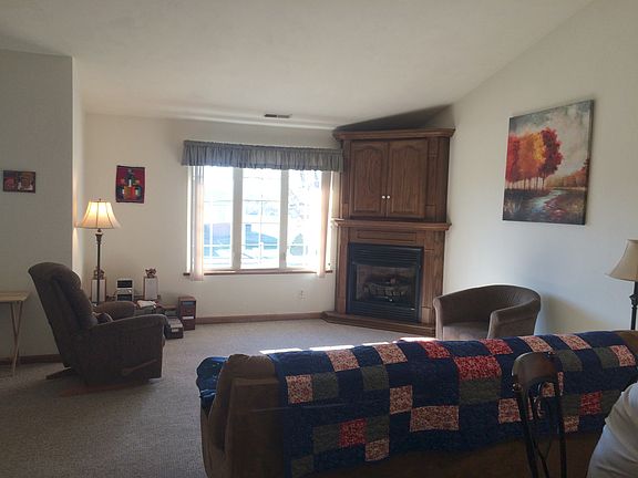 3rd image of 750 Berkshire Dr