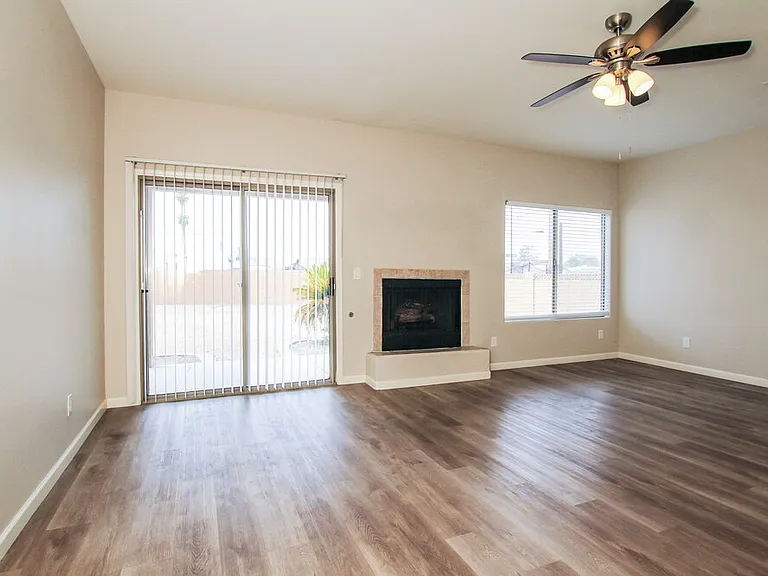 1211 E Winter Dr — Photo 5