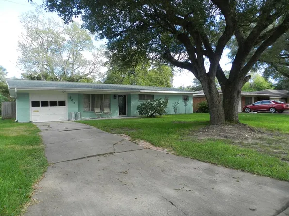 206 Crestview St, Hitchcock, TX 77563