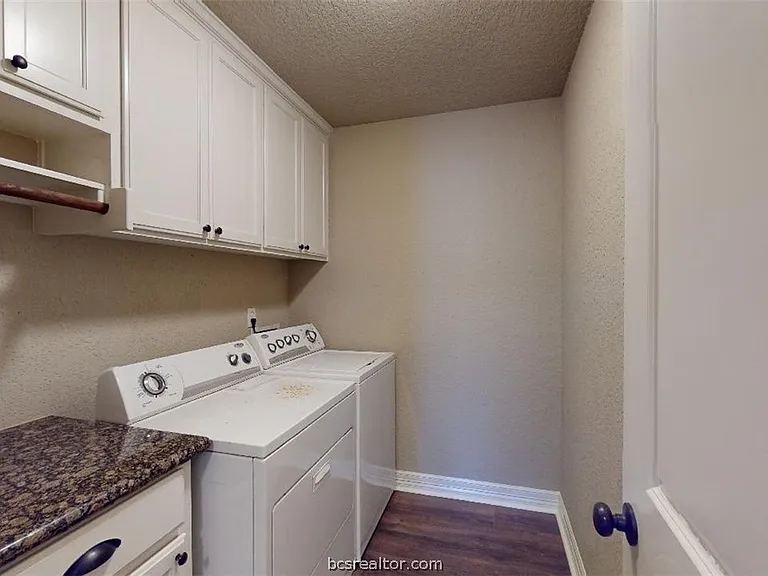 3925 Devrne Dr — Photo 18