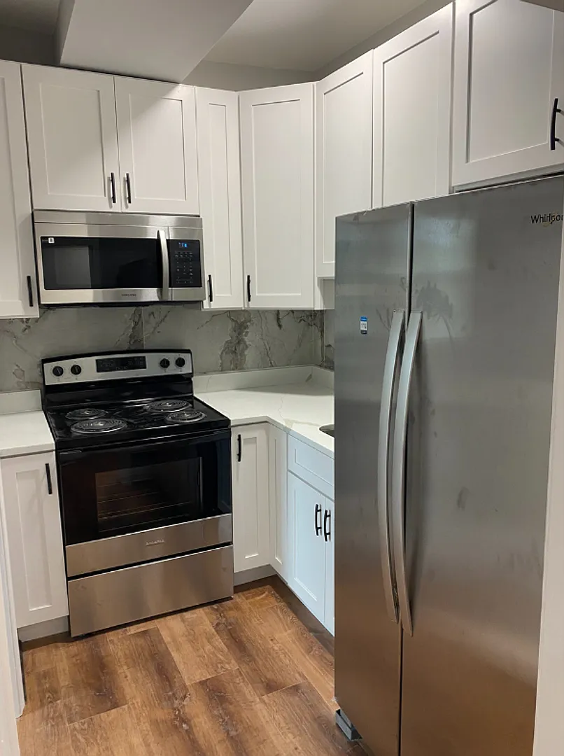 1211 Poplar Grove Street $600 Available (Shared Bath) — Photo 4