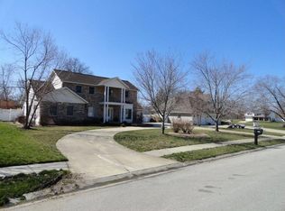 1007 N Parkview St, Effingham, IL 62401
