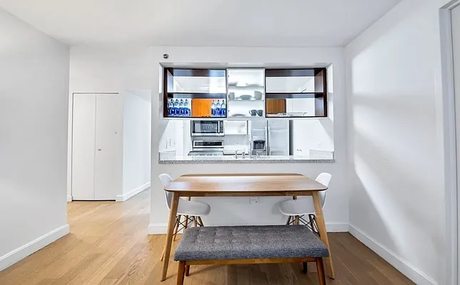 Rented by Guy Goldman, LREB | media 41