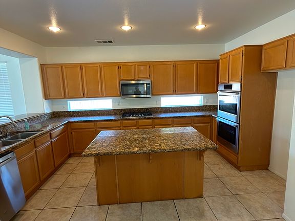 2nd image of 31060 Desert View Ct