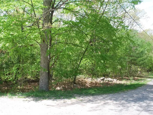 118 Burlingame Rd, Smithfield, RI 02917