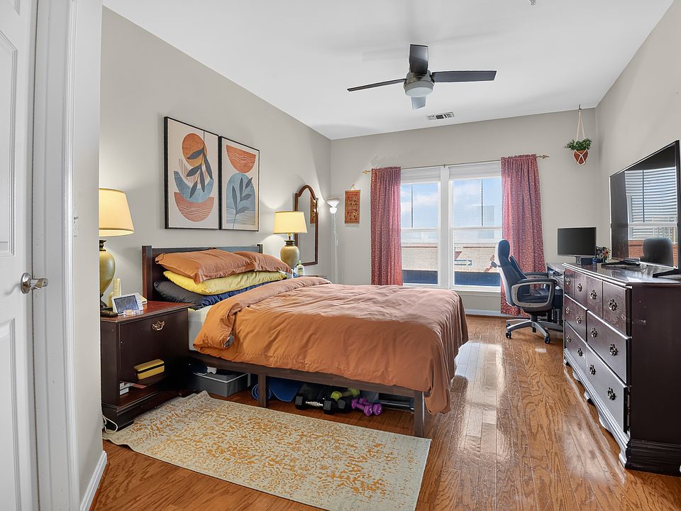 2nd image of 2921 Deer Hollow Way Unit 113